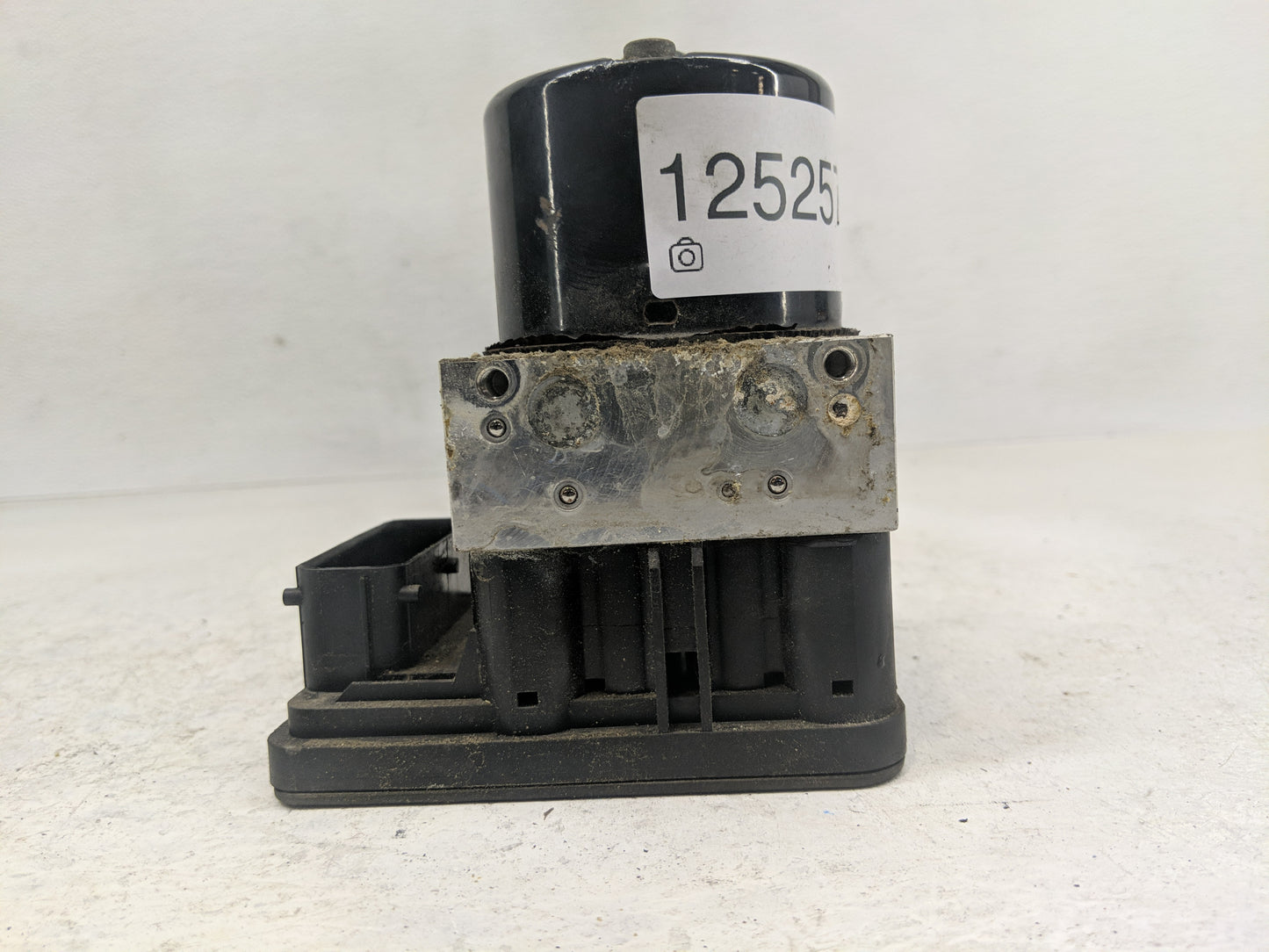 2016 Chevrolet Cruze ABS Pump Control Module Replacement P/N:13434670 Fits OEM Used Auto Parts - Oemusedautoparts1.com