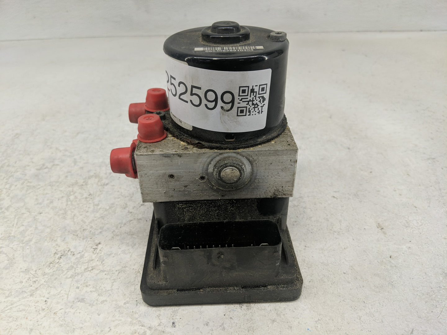 2016 Chevrolet Cruze ABS Pump Control Module Replacement P/N:13434670 Fits OEM Used Auto Parts - Oemusedautoparts1.com