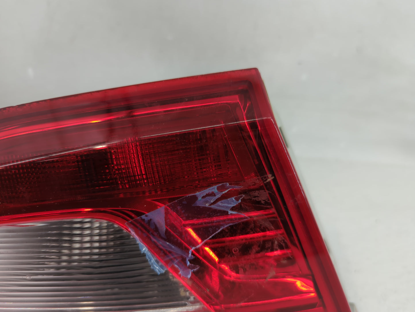 2016 Chevrolet Cruze Tail Light Assembly Passenger Right OEM P/N:84075816 Fits OEM Used Auto Parts - Oemusedautoparts1.com
