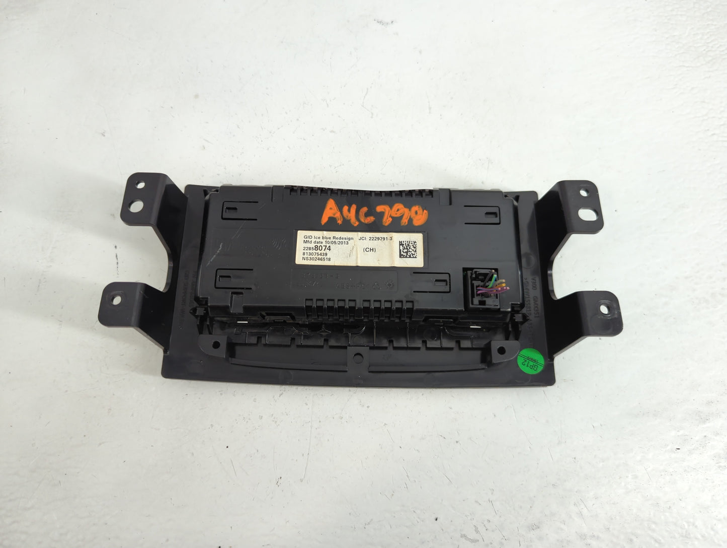 2011-2016 Chevrolet Cruze Information Display Screen - Oemusedautoparts1.com