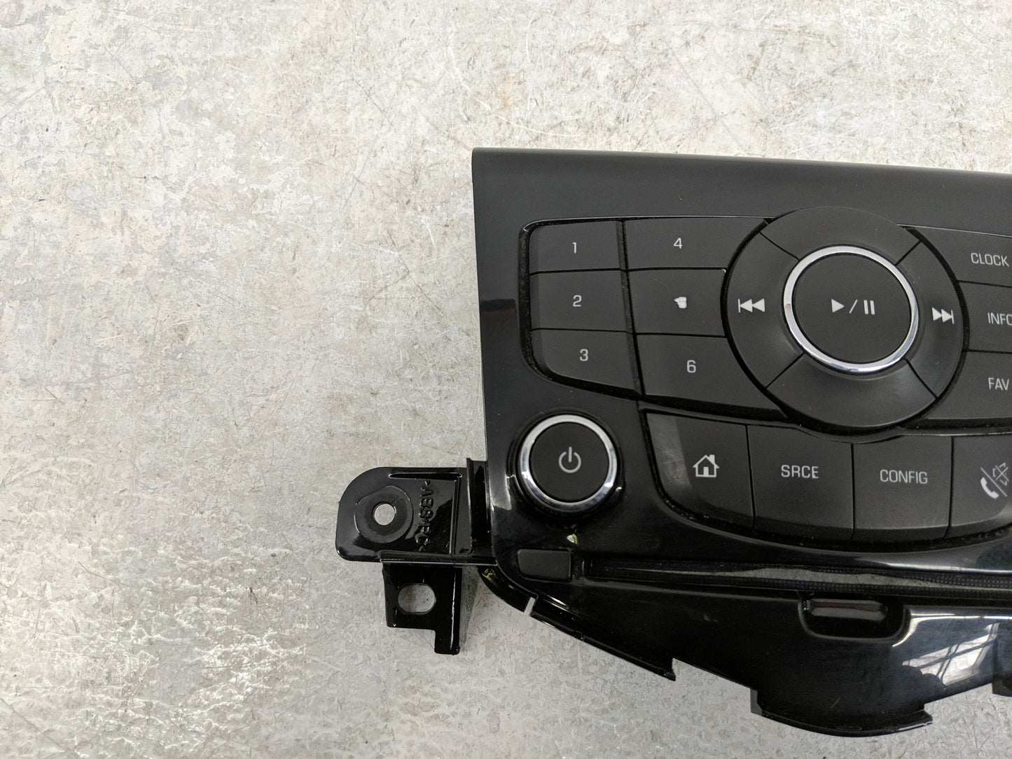 2013-2016 Chevrolet Cruze Radio Control Panel - Oemusedautoparts1.com