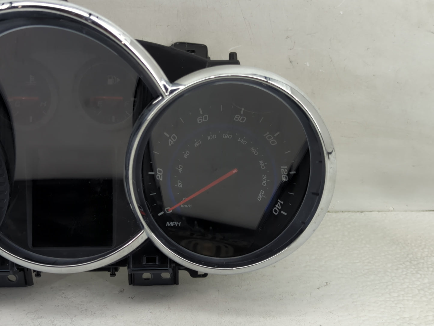 2015-2016 Chevrolet Cruze Instrument Cluster Speedometer Gauges P/N:42362673 811511914 Fits Fits 2015 2016 OEM Used Auto Par