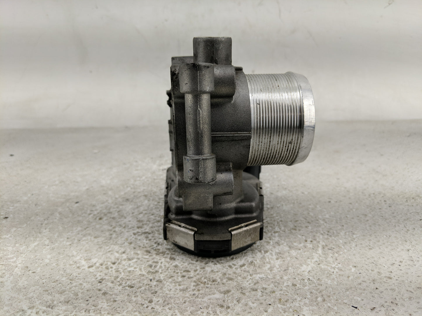 2011-2016 Chevrolet Cruze Throttle Body P/N:0 280 750 498 55 565 489 Fits OEM Used Auto Parts - Oemusedautoparts1.com