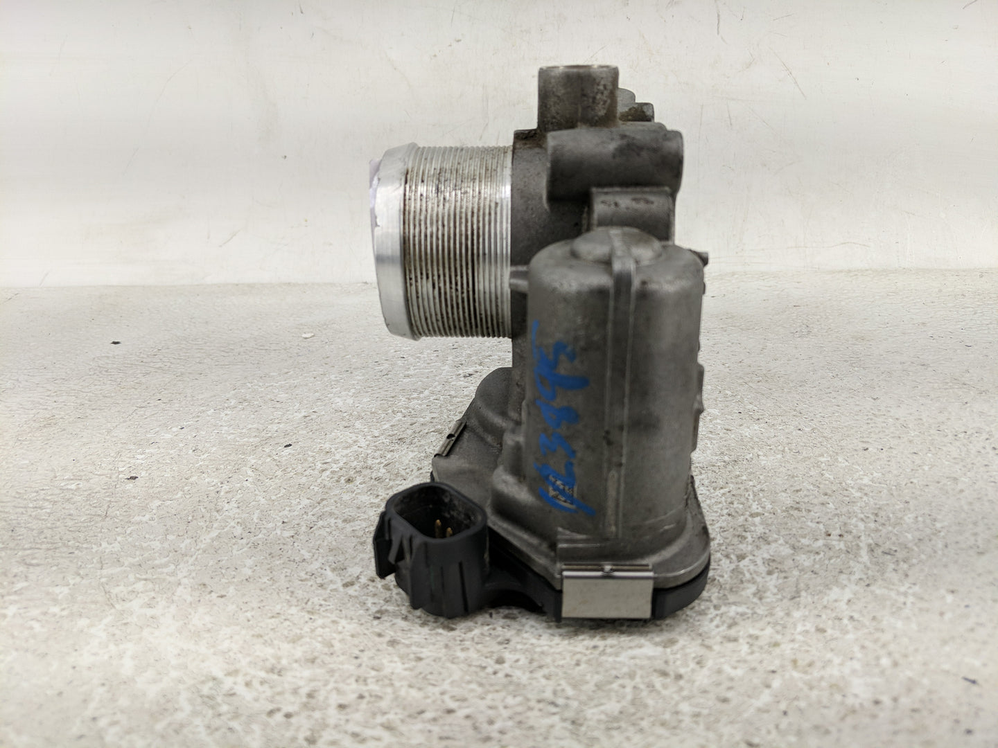 2011-2016 Chevrolet Cruze Throttle Body P/N:0 280 750 498 55 565 489 Fits OEM Used Auto Parts - Oemusedautoparts1.com
