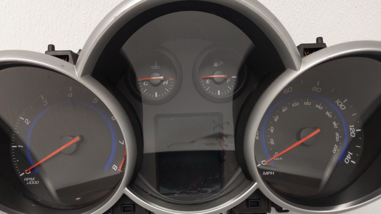 2015-2016 Chevrolet Cruze Instrument Cluster Speedometer Gauges P/N:811511914 94560794, 42362675 Fits Fits 2015 2016 OEM Use