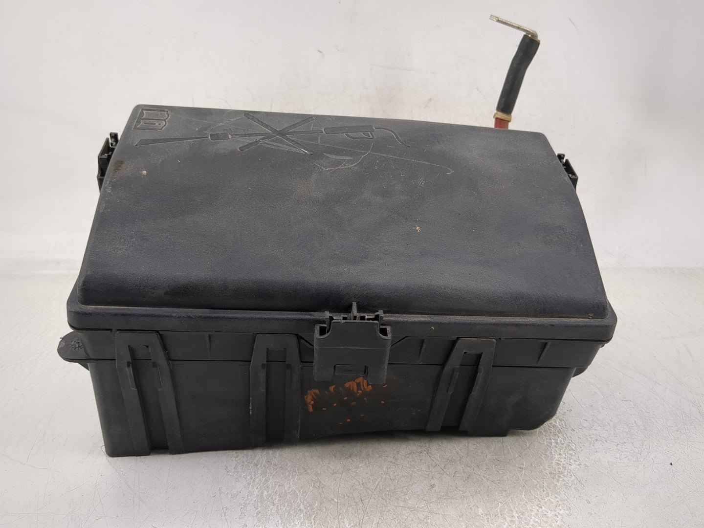 2015-2016 Chevrolet Cruze Fusebox Fuse Box Panel Relay Module P/N:42353366 01 Fits Fits 2015 2016 OEM Used Auto Parts - Oemu