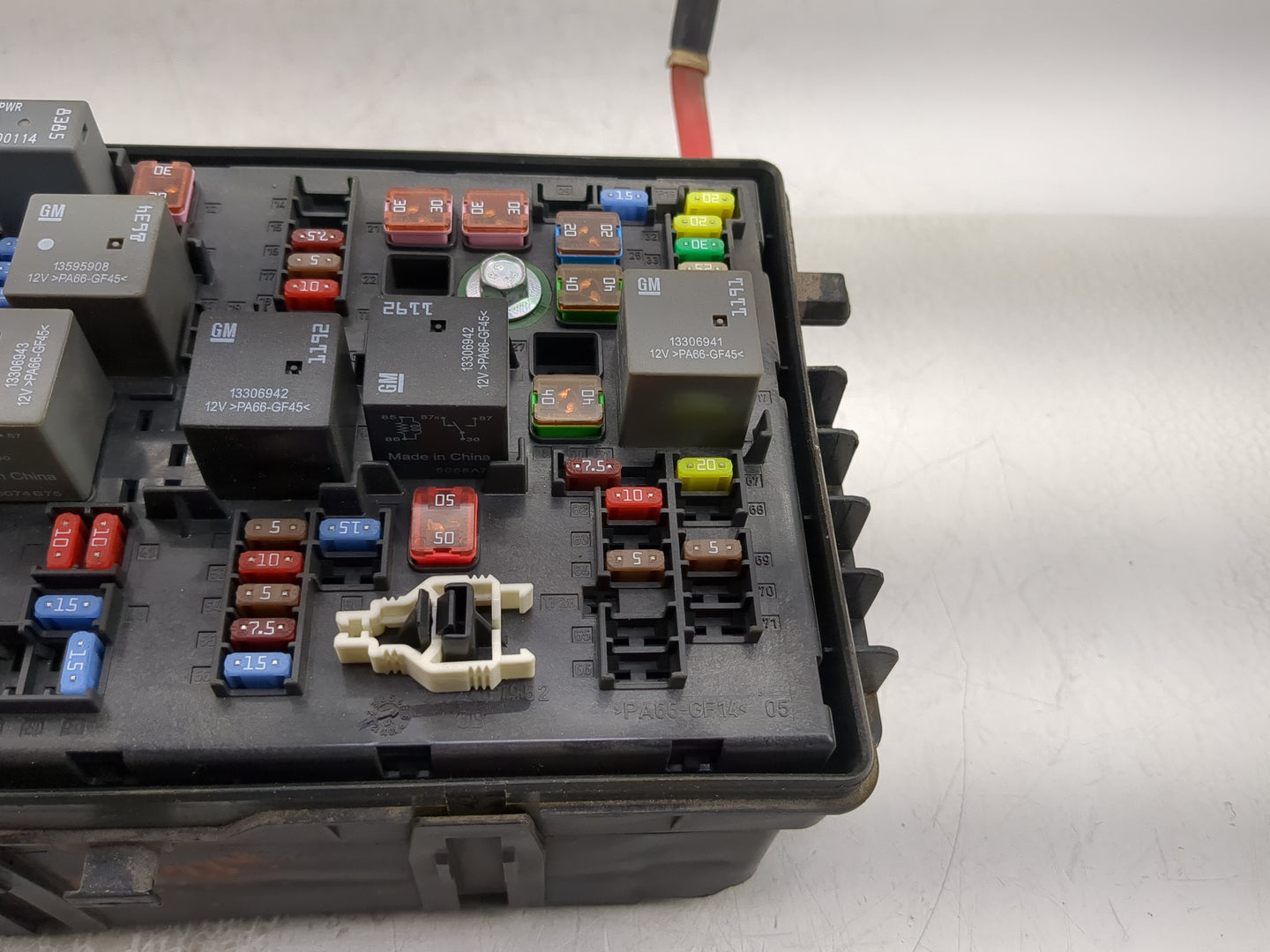 2015-2016 Chevrolet Cruze Fusebox Fuse Box Panel Relay Module P/N:42353366 01 Fits Fits 2015 2016 OEM Used Auto Parts - Oemu