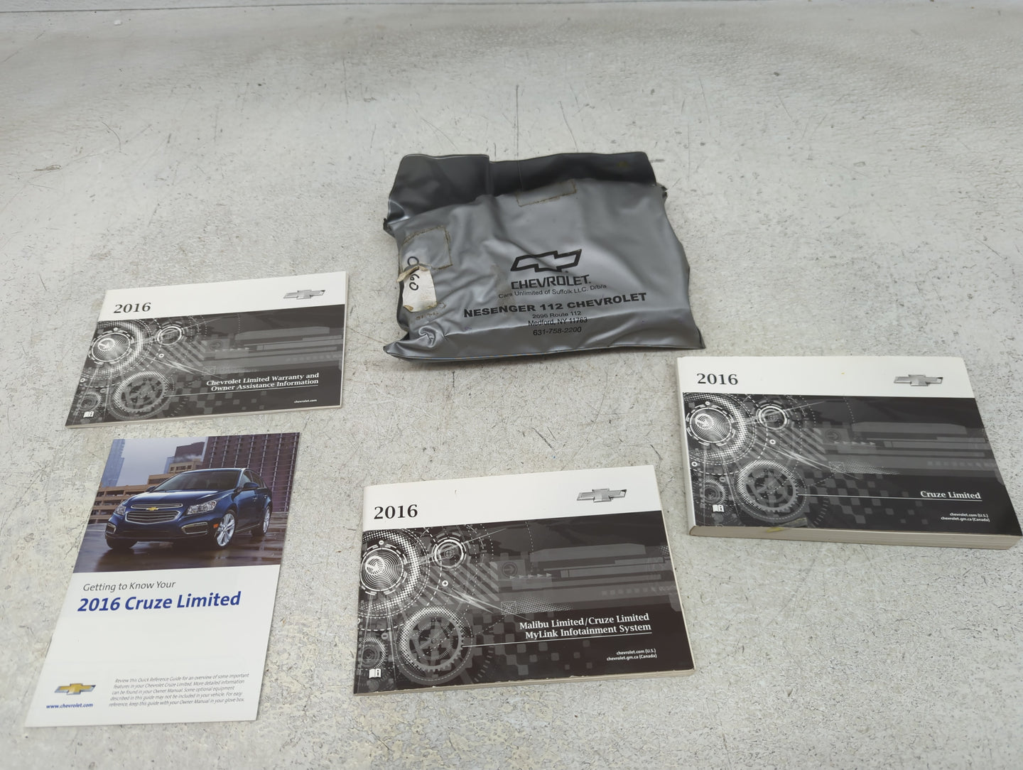 2016 Chevrolet Cruze Owners Manual Book Guide P/N:23289323A OEM Used Auto Parts - Oemusedautoparts1.com