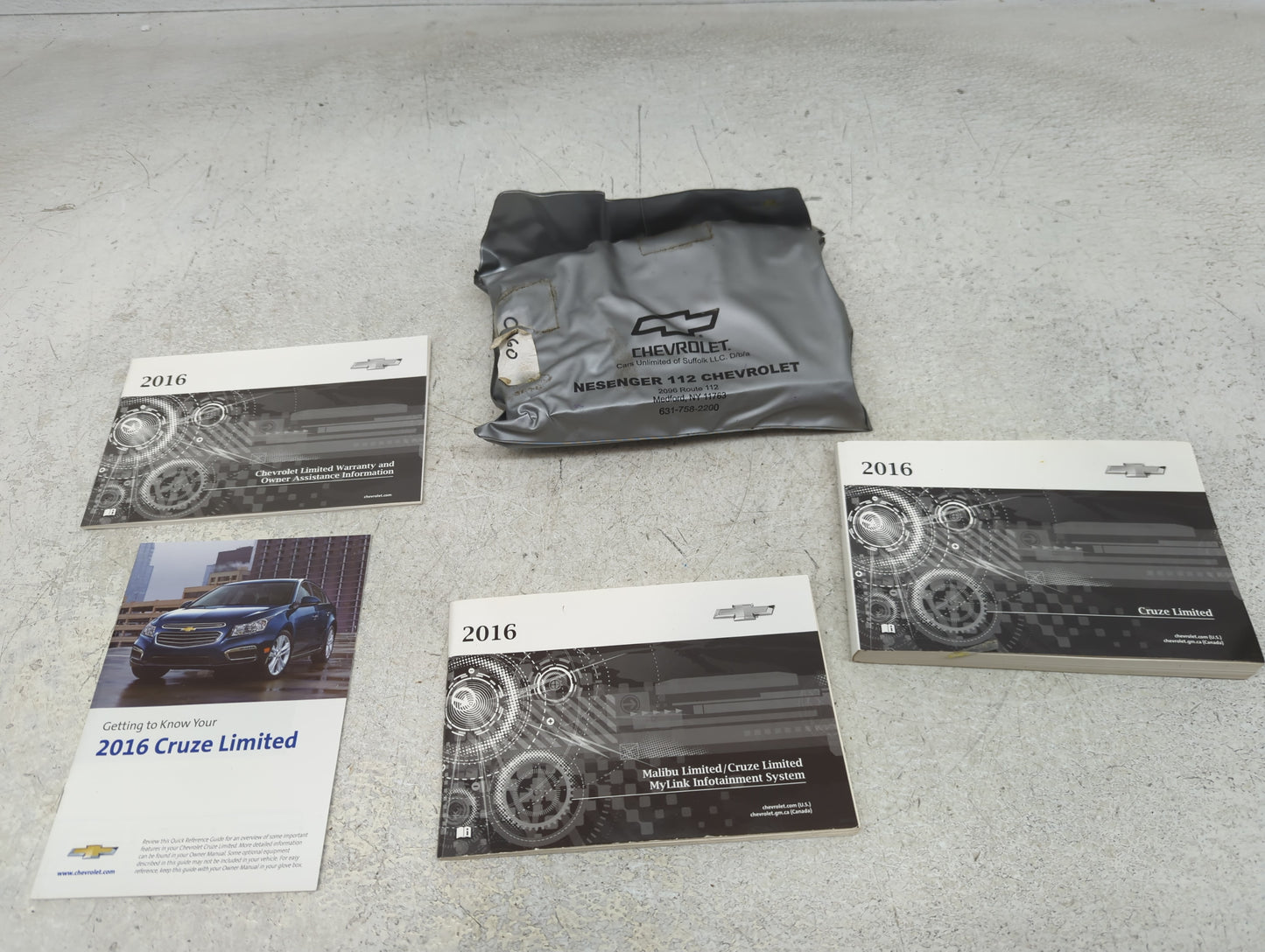 2016 Chevrolet Cruze Owners Manual Book Guide P/N:23289323A OEM Used Auto Parts - Oemusedautoparts1.com