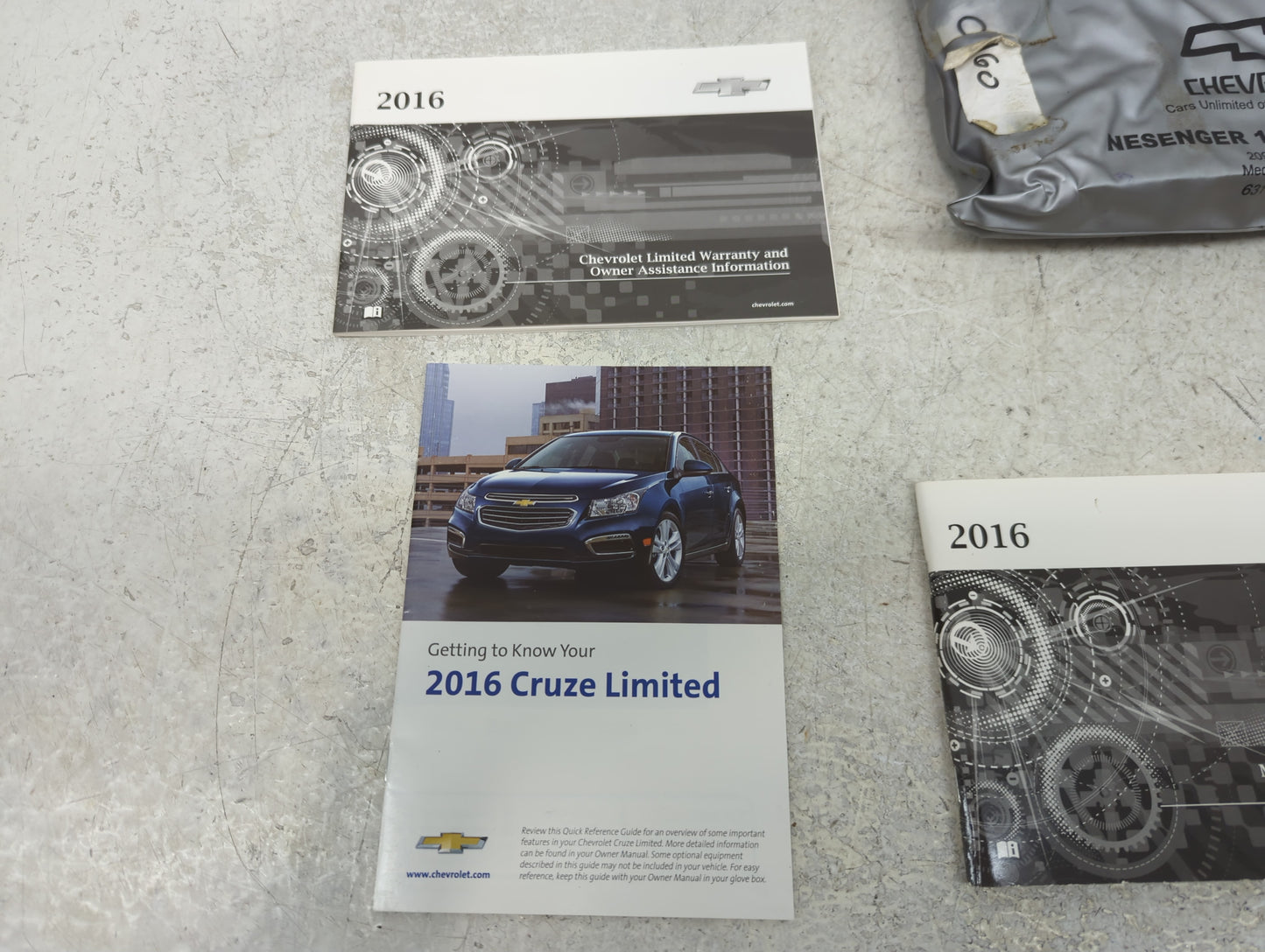 2016 Chevrolet Cruze Owners Manual Book Guide P/N:23289323A OEM Used Auto Parts - Oemusedautoparts1.com