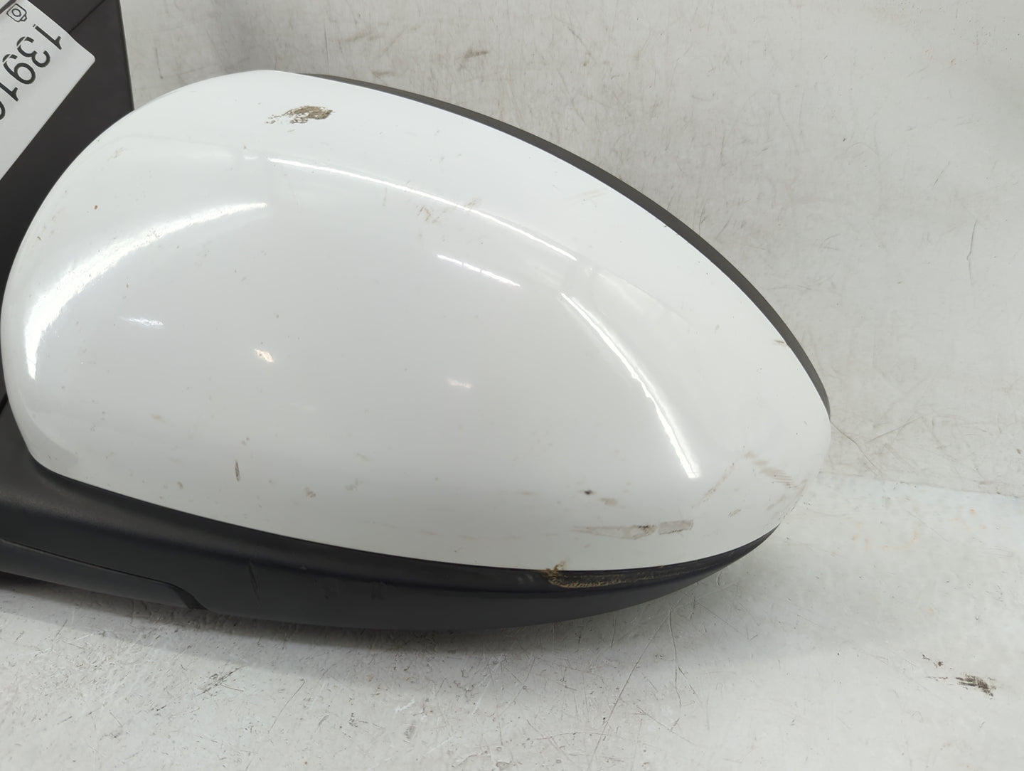 2016-2019 Chevrolet Cruze Driver Side View Mirror - Left Door Mirror OEM Used - Oemusedautoparts1.com