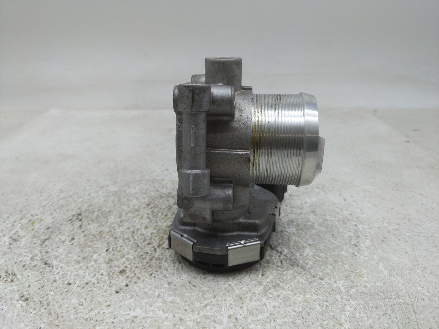 2011-2016 Chevrolet Cruze Throttle Body P/N:55 565 489 Fits Fits 2011 2012 2013 2014 2015 2016 2017 2018 2019 2020 2021 OEM 