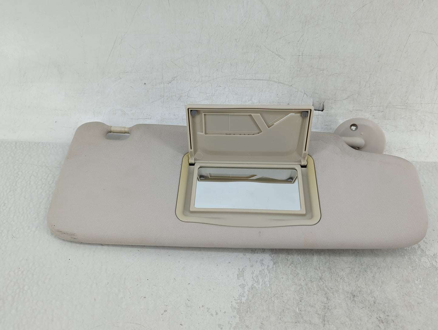 2016 Chevrolet Cruze Sun Visor Shade Replacement Passenger Right Mirror Fits OEM Used Auto Parts - Oemusedautoparts1.com