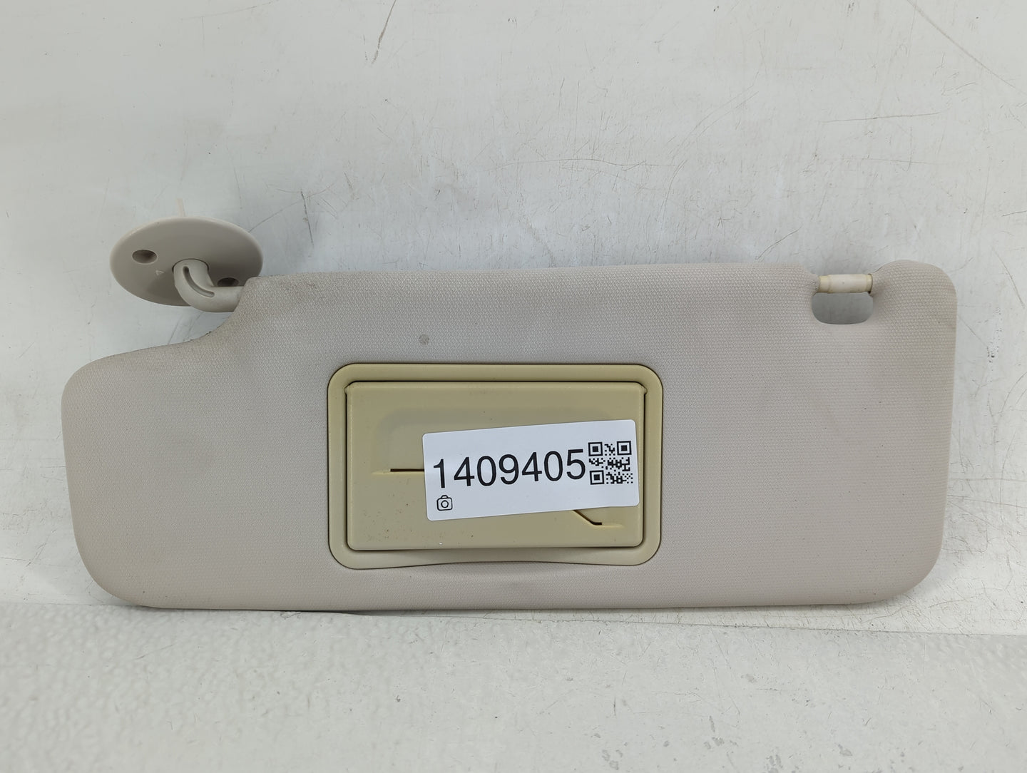 2016 Chevrolet Cruze Sun Visor Shade Replacement Driver Left Mirror Fits OEM Used Auto Parts - Oemusedautoparts1.com
