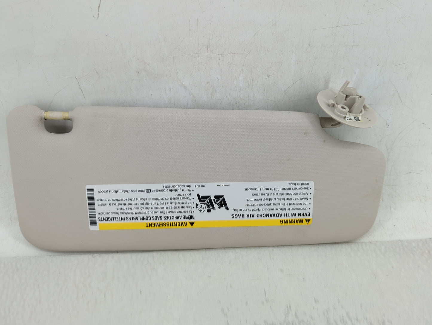 2016 Chevrolet Cruze Sun Visor Shade Replacement Driver Left Mirror Fits OEM Used Auto Parts - Oemusedautoparts1.com