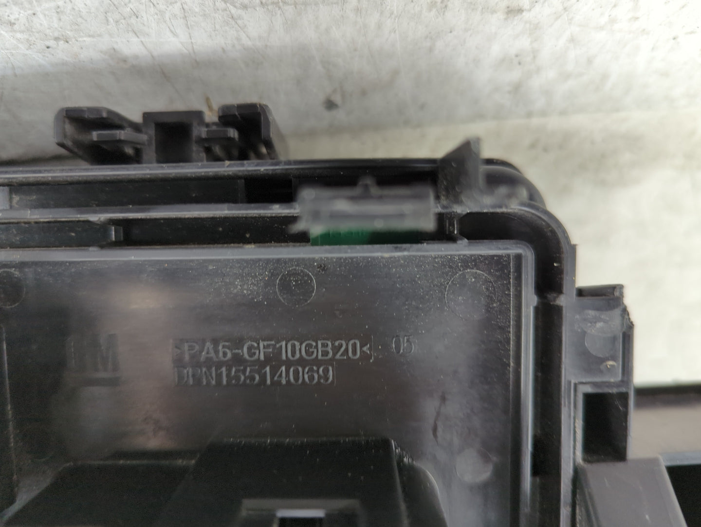 2016-2018 Chevrolet Cruze Fusebox Fuse Box Panel Relay Module P/N:DPN15514069 Fits Fits 2016 2018 OEM Used Auto Parts - Oemu