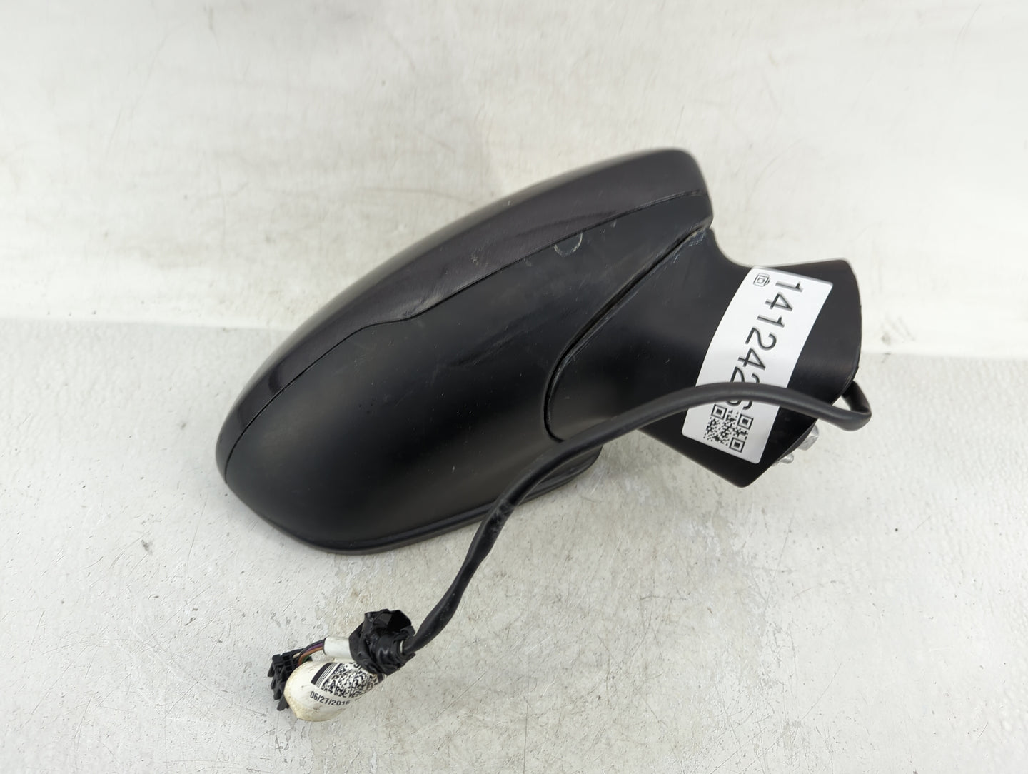 2016-2019 Chevrolet Cruze Passenger Side View Mirror - Right Door Mirror OEM Used - Oemusedautoparts1.com
