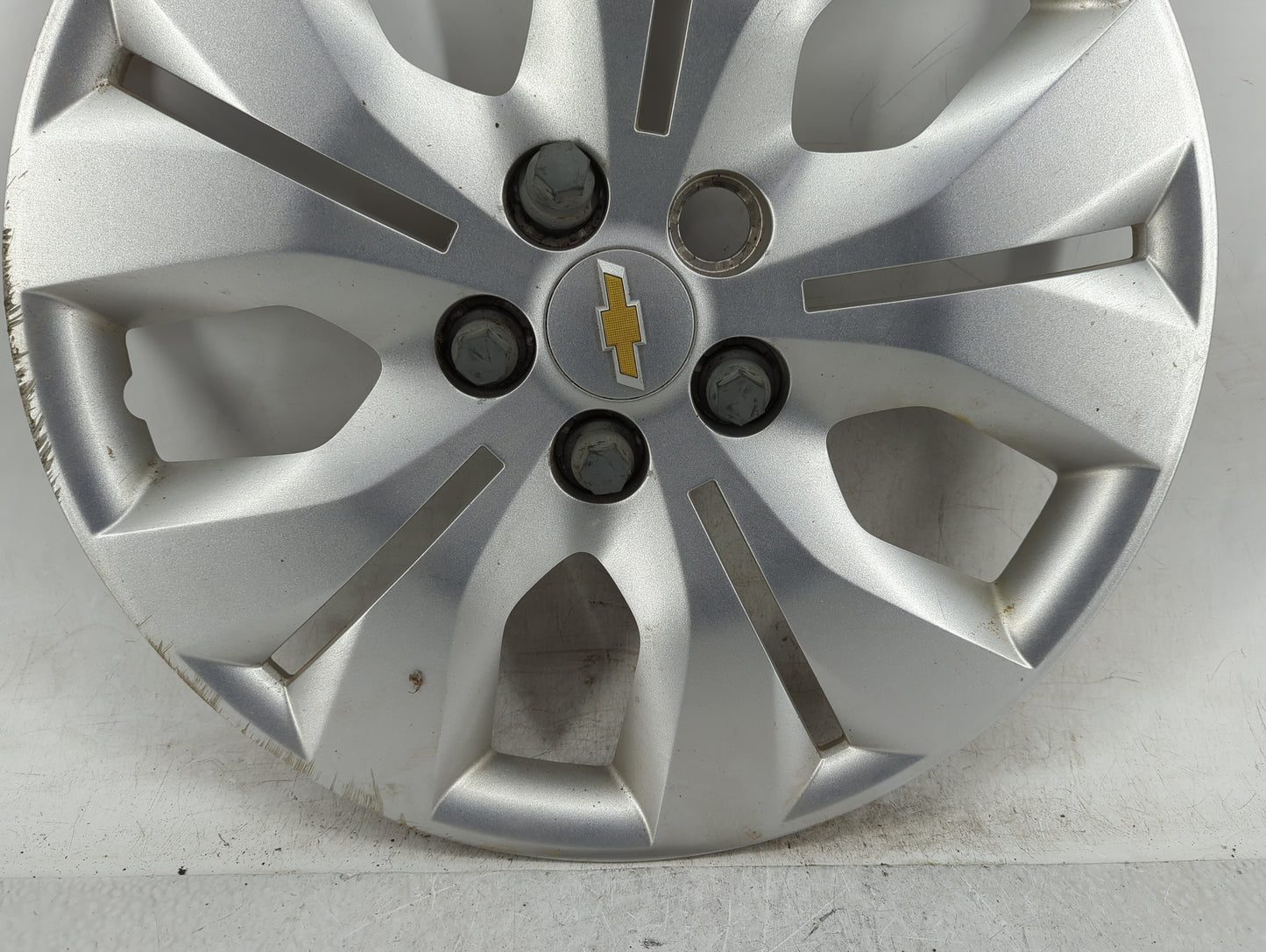 2016 Chevrolet Cruze Driver Front Wheel Hub Oem 1413957 - Oemusedautoparts1.com