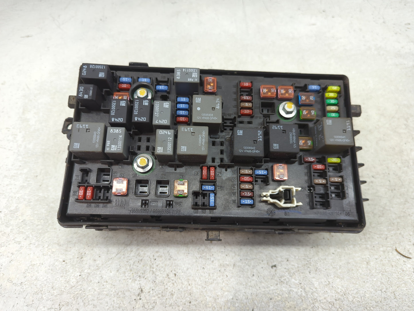 2015-2016 Chevrolet Cruze Fusebox Fuse Box Panel Relay Module P/N:812461952 Fits Fits 2015 2016 OEM Used Auto Parts - Oemuse