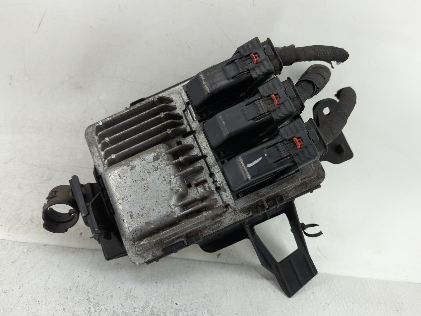2016 Chevrolet Cruze PCM Engine Control Computer ECU ECM PCU OEM Fits OEM Used Auto Parts - Oemusedautoparts1.com