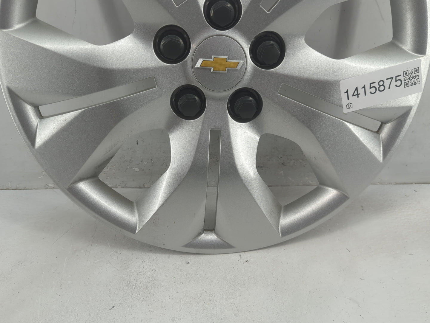 2016 Chevrolet Cruze Driver Front Wheel Hub Oem 1415875 - Oemusedautoparts1.com