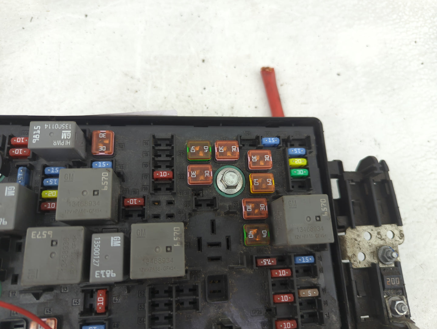 2015-2016 Chevrolet Cruze Fusebox Fuse Box Panel Relay Module P/N:812461952 13 255 300 Fits Fits 2015 2016 OEM Used Auto Par