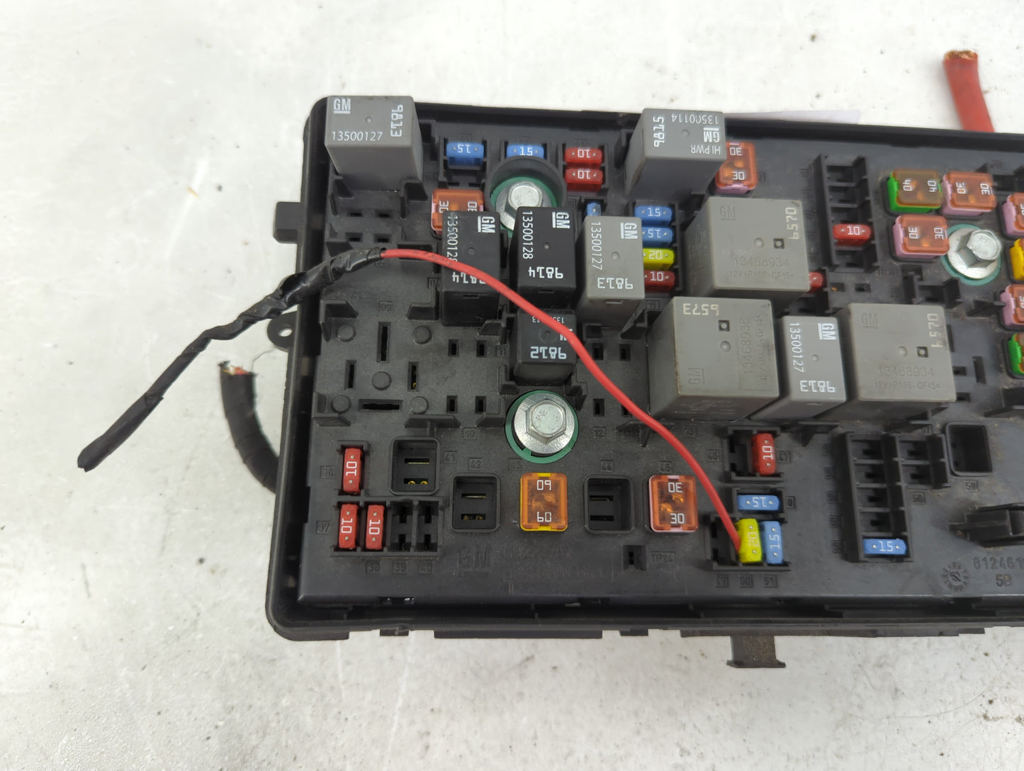 2015-2016 Chevrolet Cruze Fusebox Fuse Box Panel Relay Module P/N:812461952 13 255 300 Fits Fits 2015 2016 OEM Used Auto Par