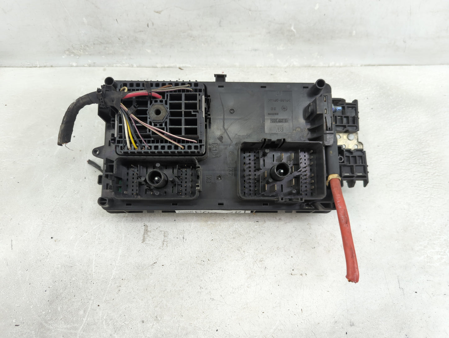 2015-2016 Chevrolet Cruze Fusebox Fuse Box Panel Relay Module P/N:812461952 13 255 300 Fits Fits 2015 2016 OEM Used Auto Par
