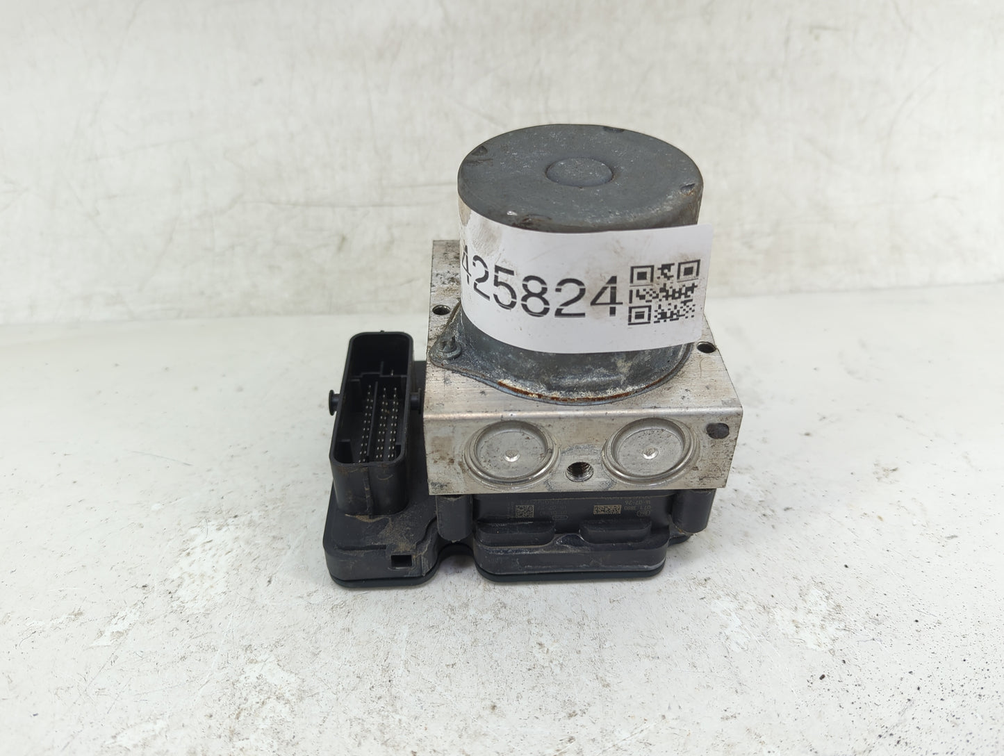 2016 Chevrolet Cruze ABS Pump Control Module Replacement P/N:39064667 Fits OEM Used Auto Parts - Oemusedautoparts1.com
