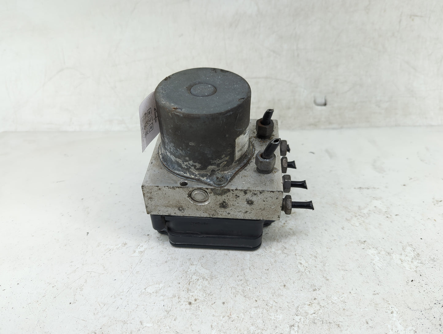 2016 Chevrolet Cruze ABS Pump Control Module Replacement P/N:39064667 Fits OEM Used Auto Parts - Oemusedautoparts1.com