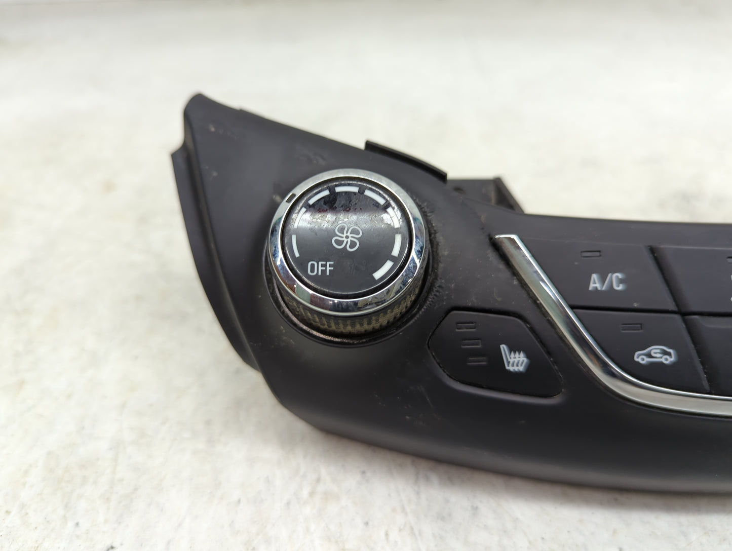 2016-2018 Chevrolet Cruze Climate Control Module Temperature AC/Heater Replacement P/N:39028879 Fits Fits 2016 2017 2018 OEM