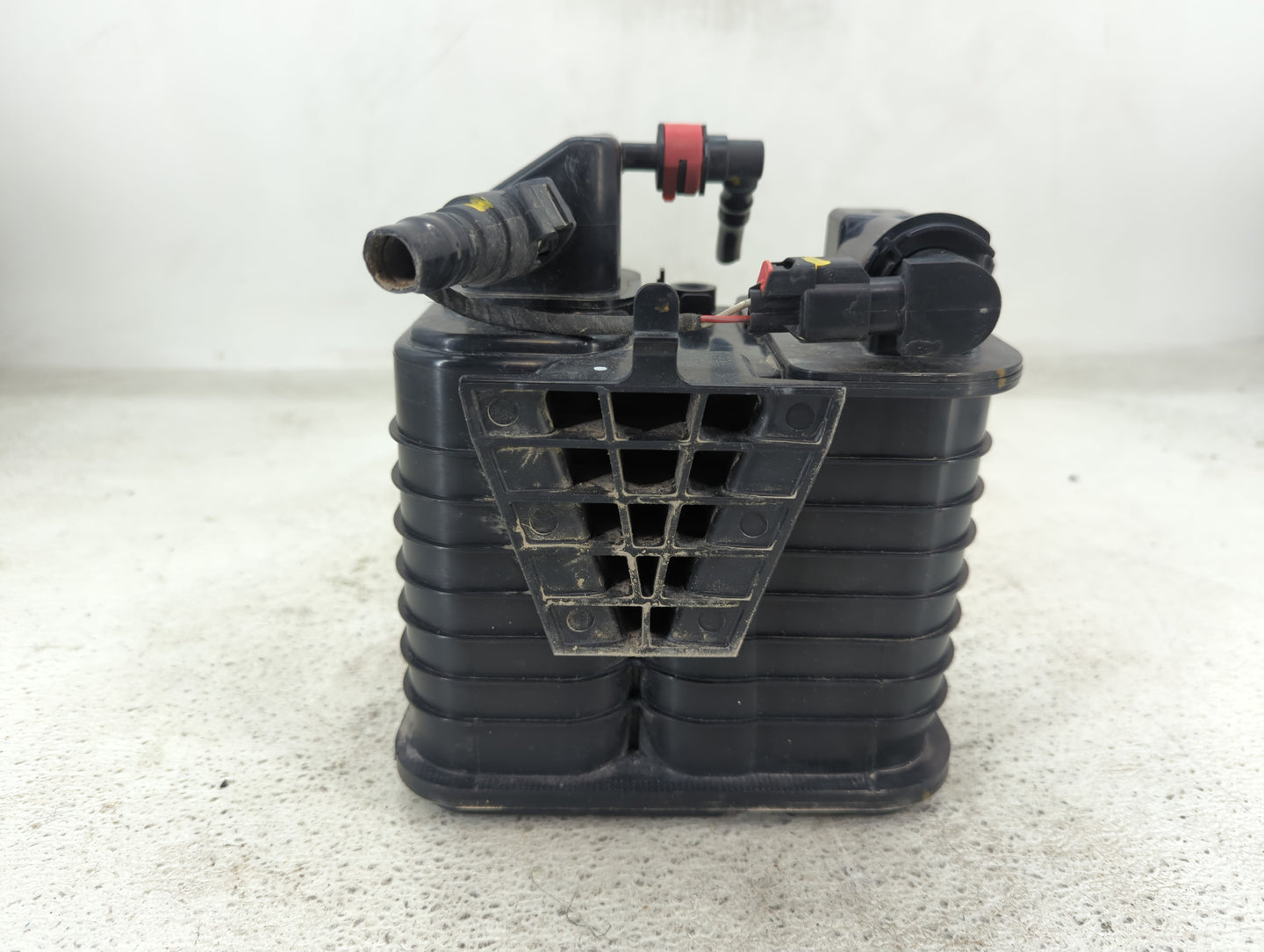 2016 Chevrolet Cruze Fuel Vapor Charcoal Canister - Oemusedautoparts1.com