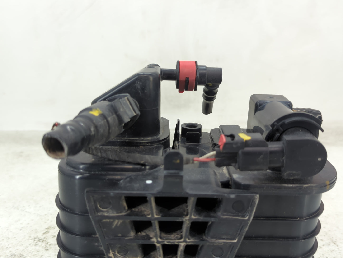 2016 Chevrolet Cruze Fuel Vapor Charcoal Canister - Oemusedautoparts1.com