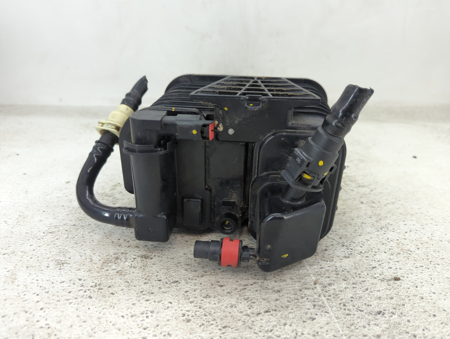2016 Chevrolet Cruze Fuel Vapor Charcoal Canister 1431883 - Oemusedautoparts1.com