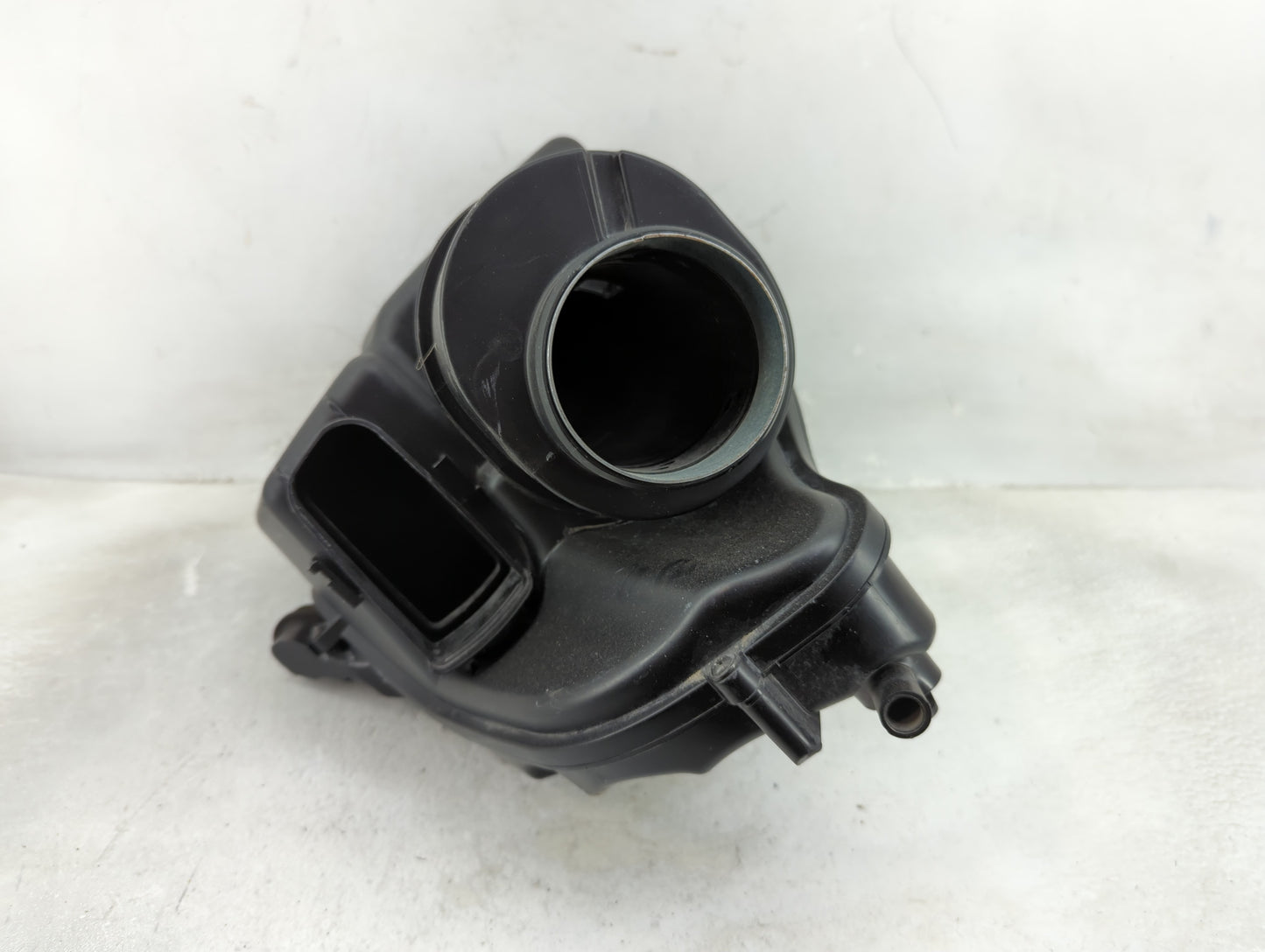 2016-2018 Chevrolet Cruze Air Cleaner Intake-duct Hose Tube - Oemusedautoparts1.com