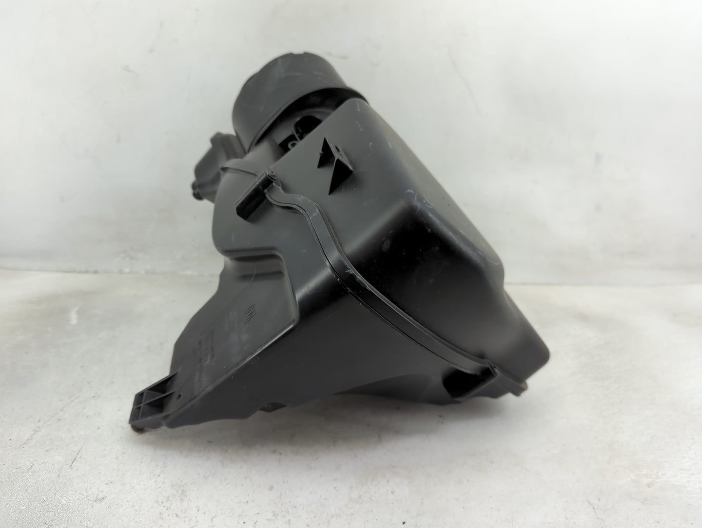2016-2018 Chevrolet Cruze Air Cleaner Intake-duct Hose Tube - Oemusedautoparts1.com