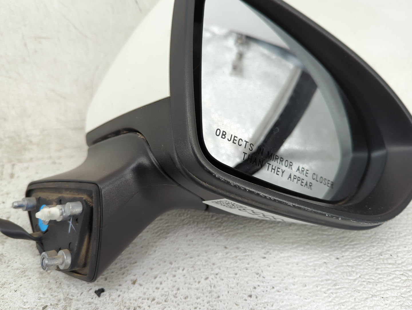 2016-2019 Chevrolet Cruze Passenger Side View Mirror - Right Door Mirror OEM Used - Oemusedautoparts1.com
