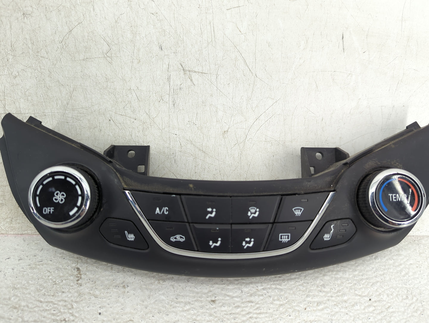 2016-2018 Chevrolet Cruze Climate Control Module Temperature AC/Heater Replacement P/N:39028879 7003070200000X Fits OEM Used