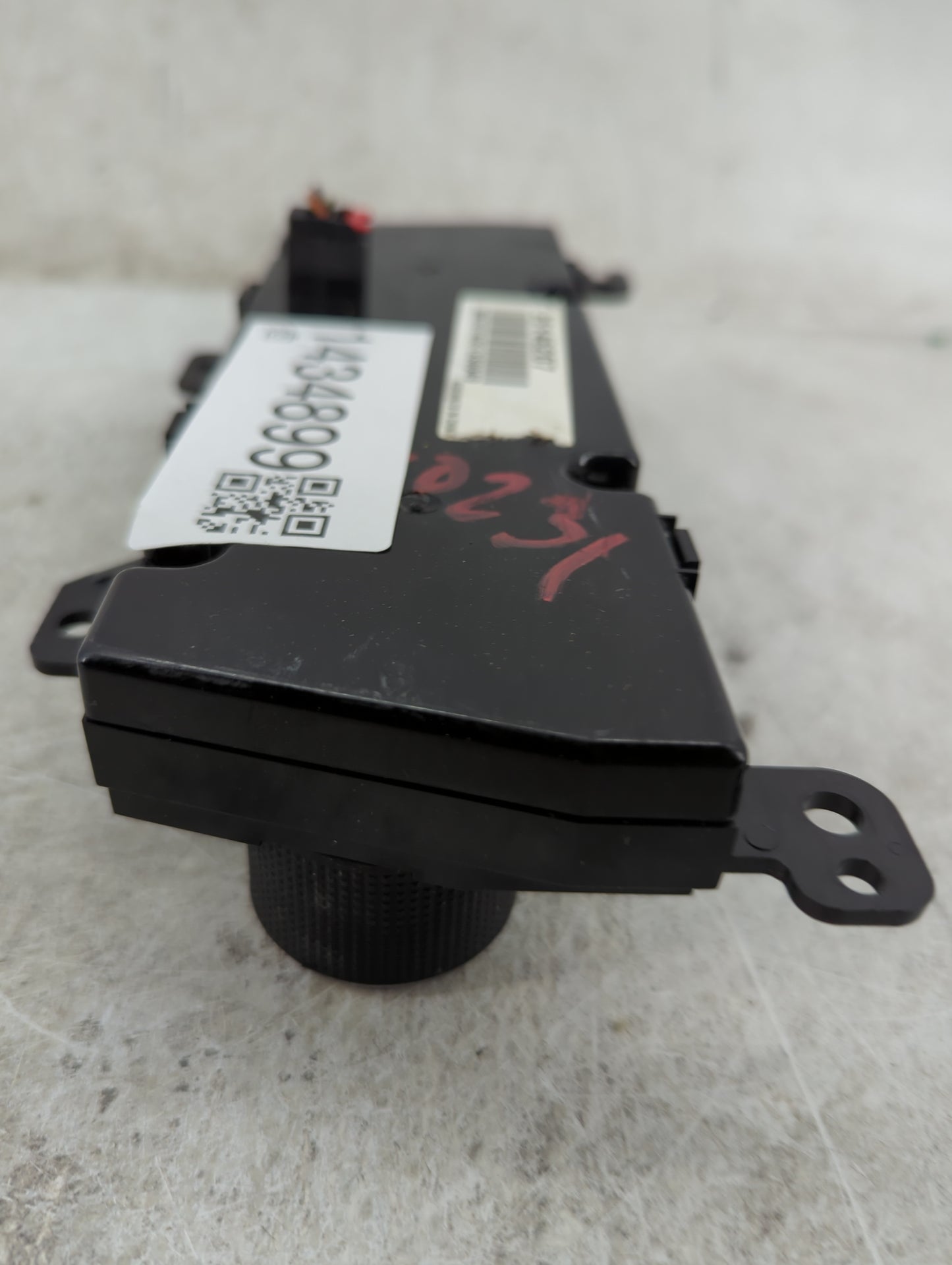 2012-2016 Chevrolet Cruze Climate Control Module Temperature AC/Heater Replacement P/N:95146207 386207A051330049 Fits OEM Us