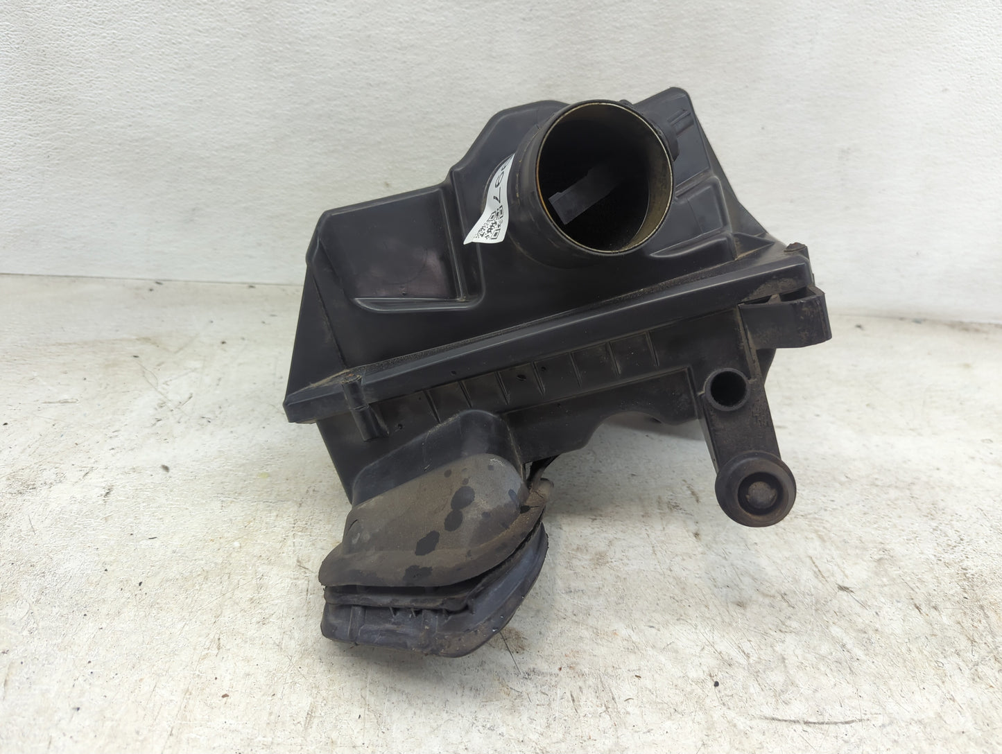 2013-2016 Chevrolet Cruze Air Cleaner Intake-duct Hose Tube - Oemusedautoparts1.com