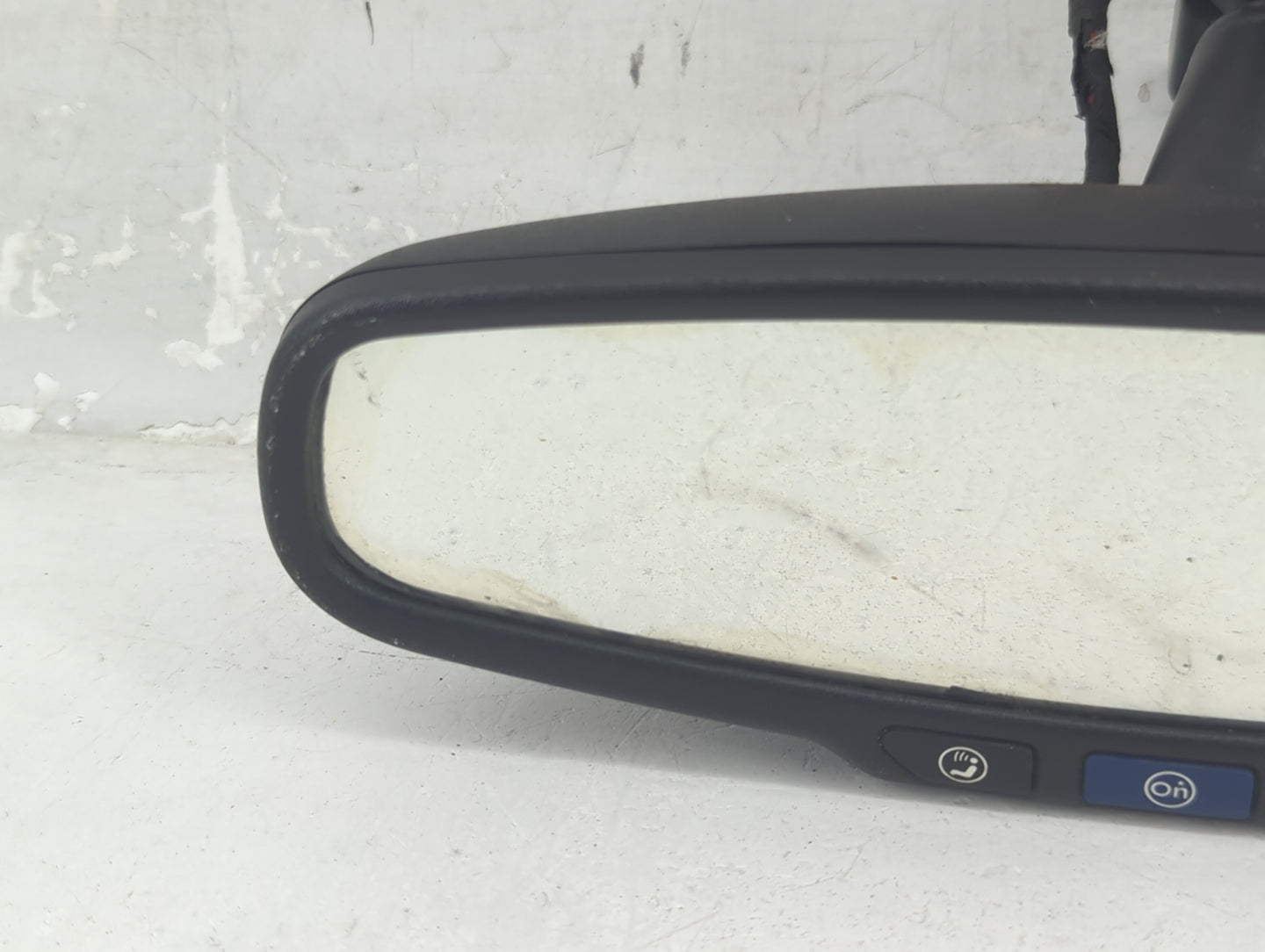 2011-2016 Chevrolet Cruze Interior Rear View Mirror Replacement OEM P/N:046391 026391 Fits OEM Used Auto Parts - Oemusedauto