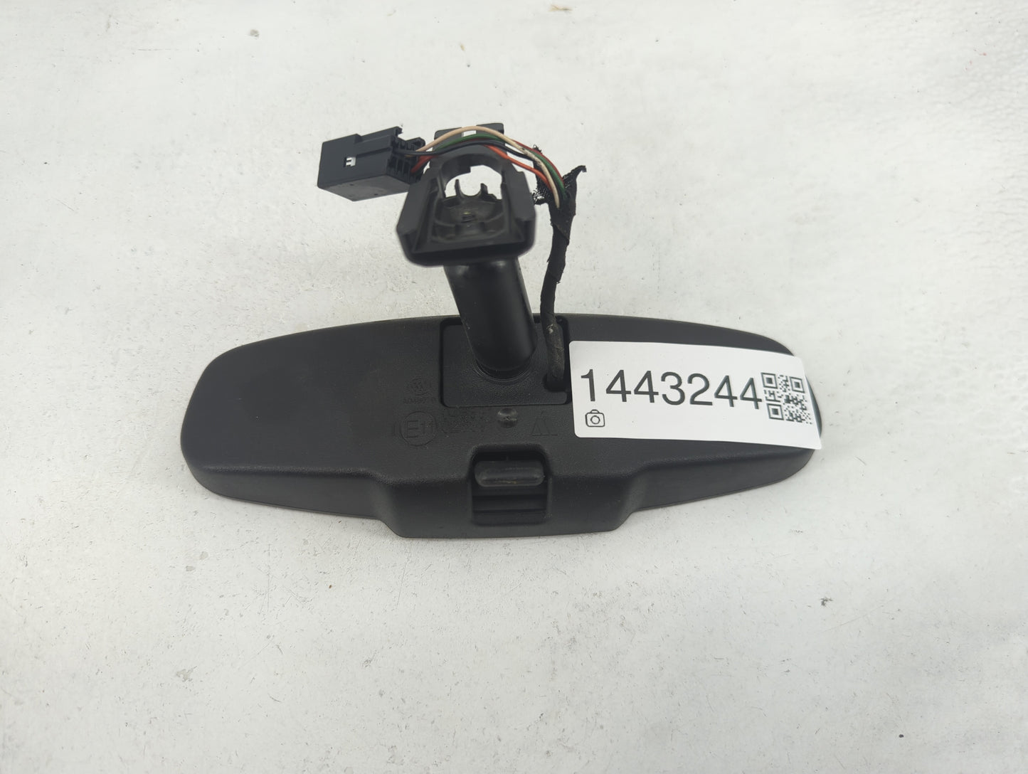 2011-2016 Chevrolet Cruze Interior Rear View Mirror Replacement OEM P/N:046391 026391 Fits OEM Used Auto Parts - Oemusedauto