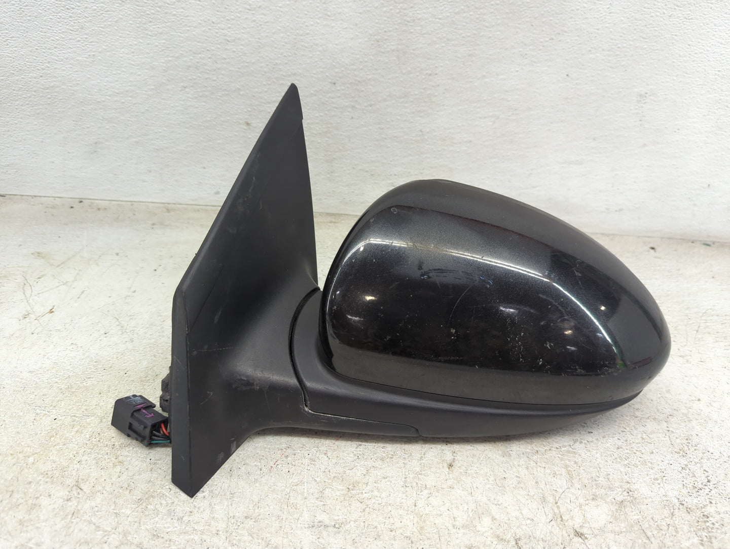 2013-2016 Chevrolet Cruze Driver Side View Mirror - Left Door Mirror OEM Used - Oemusedautoparts1.com