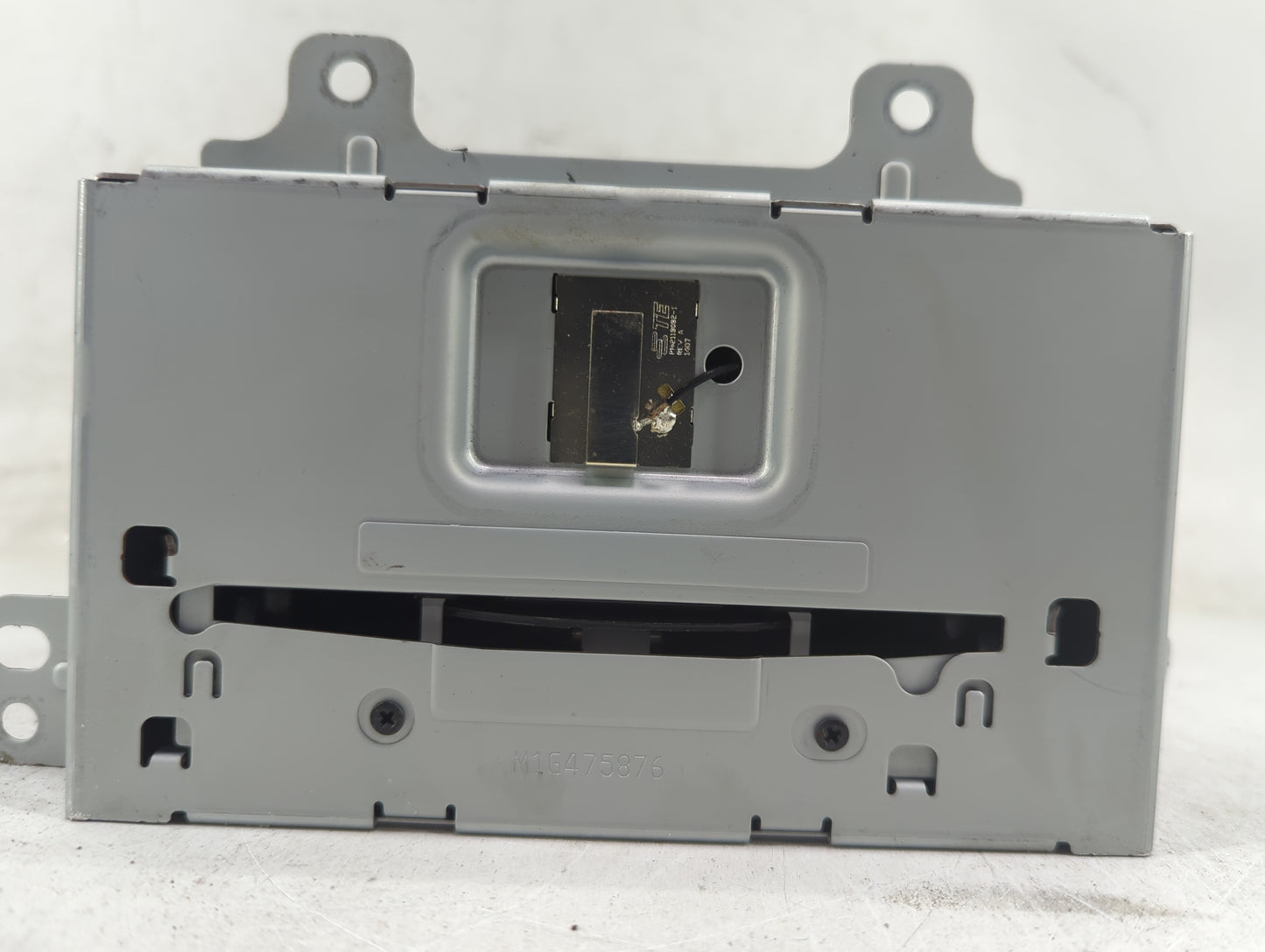 2013-2016 Chevrolet Cruze Radio AM FM Cd Player Receiver Replacement P/N:23284452 Fits Fits 2013 2014 2015 2016 OEM Used Aut