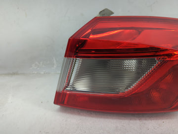 2016 Chevrolet Cruze Tail Light Assembly Passenger Right OEM P/N:84078119 Fits OEM Used Auto Parts