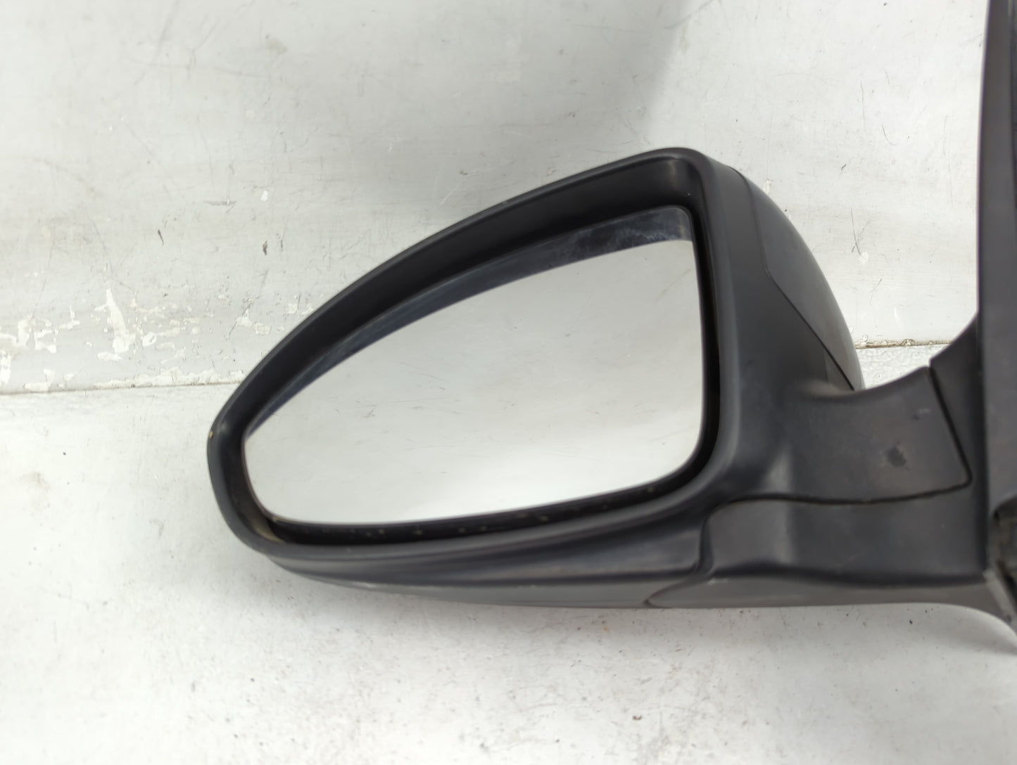 2011-2016 Chevrolet Cruze Driver Side View Mirror - Left Door Mirror OEM Used - Oemusedautoparts1.com