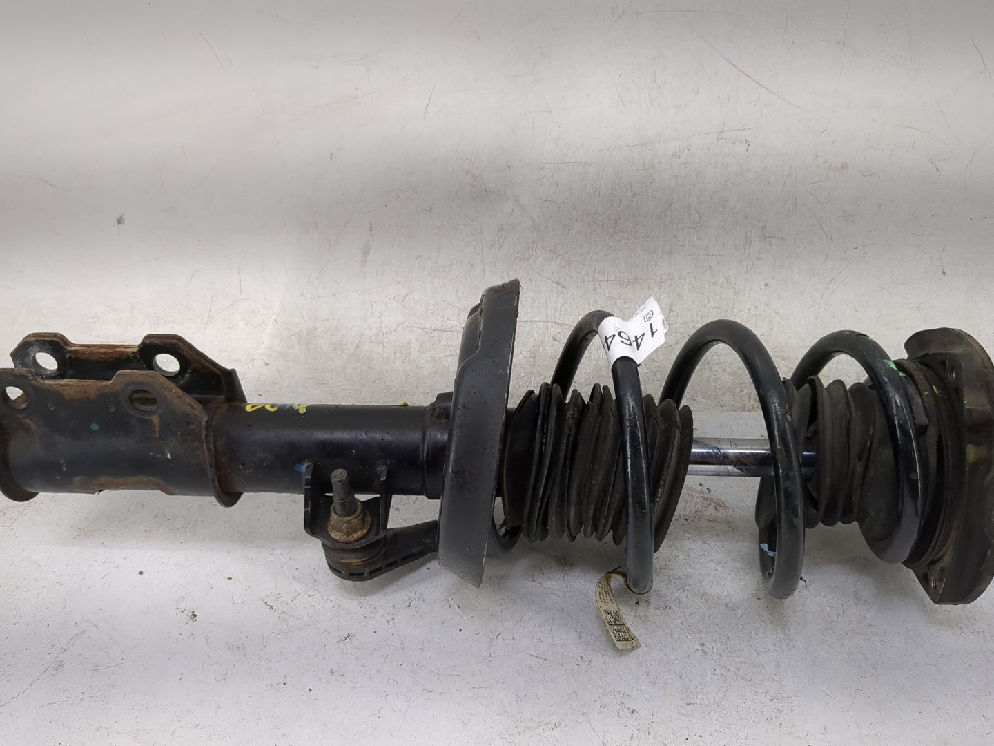 2016 Chevrolet Cruze Drivers Front Strut Assembly Oem 1464596 - Oemusedautoparts1.com