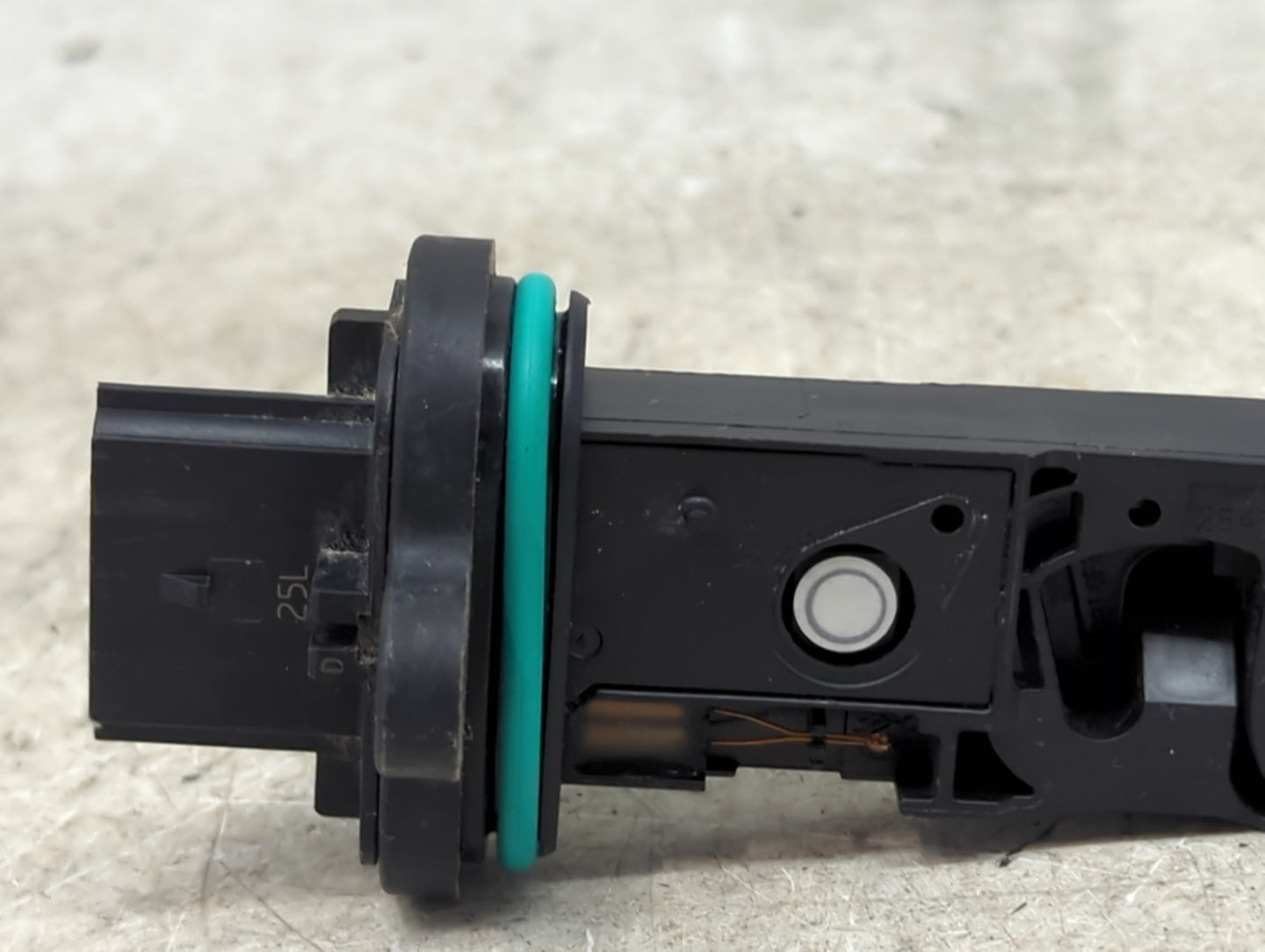 2016-2017 Chevrolet Cruze Mass Air Flow Meter Maf 1486401 - Oemusedautoparts1.com
