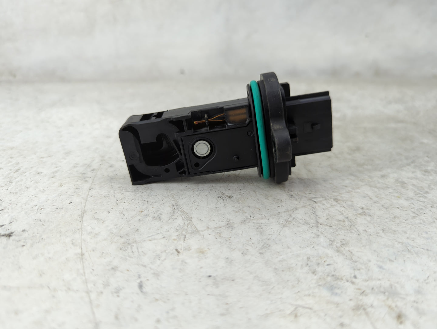 2015-2016 Chevrolet Cruze Mass Air Flow Meter Maf 1489845 - Oemusedautoparts1.com
