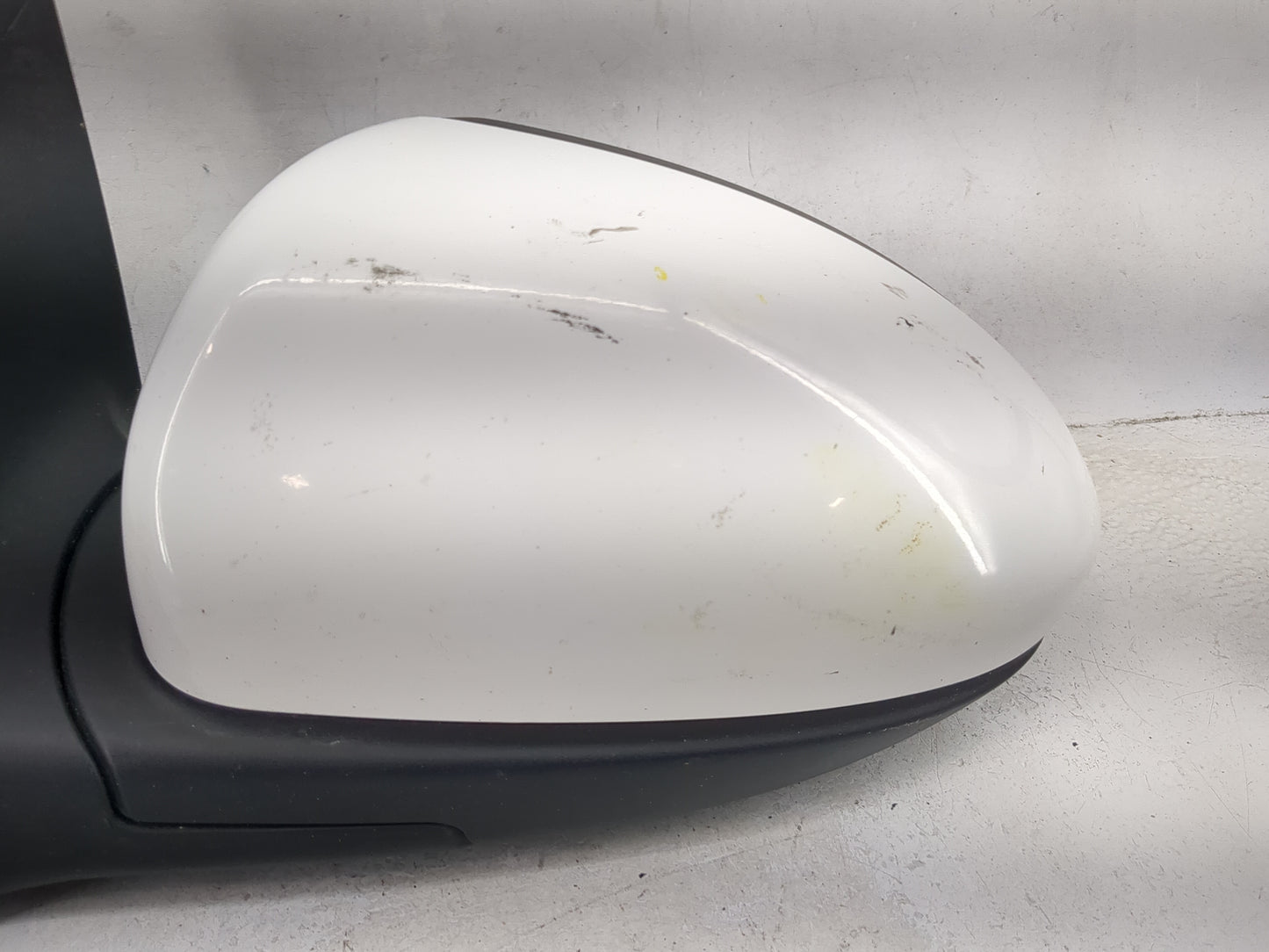 2011-2016 Chevrolet Cruze Driver Side View Mirror - Left Door Mirror OEM Used - Oemusedautoparts1.com